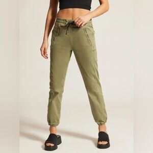 BLANC NOIR || Vintage Getaway Jogger in Mermaid - SZ XS 🖤NWT🖤